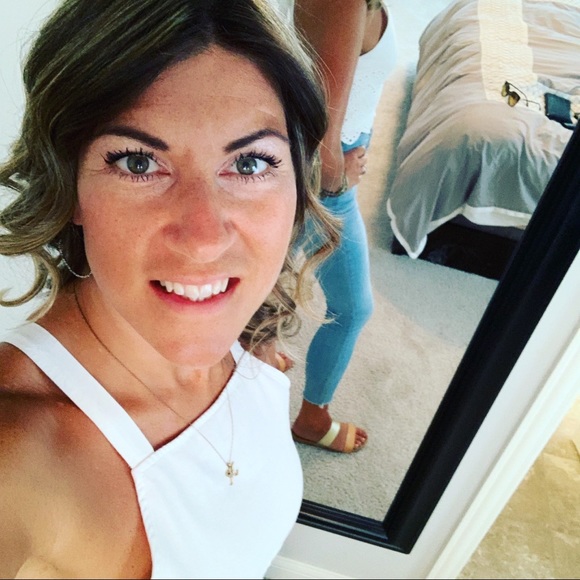 Meet your Posher, Anna - Picture 2 of 4